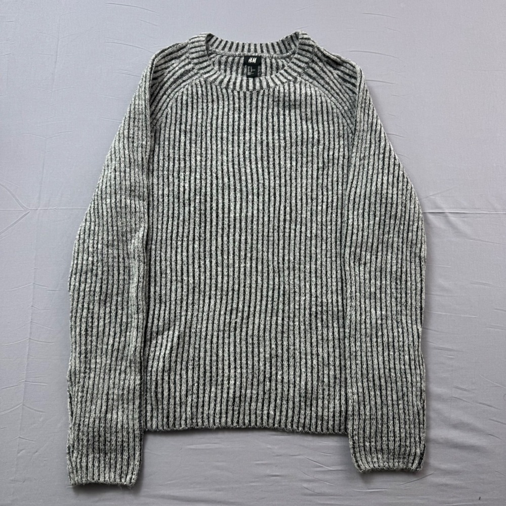 H&M Mens XL Grey Black Striped Ribbed Knit Raglan Crewneck Sweater